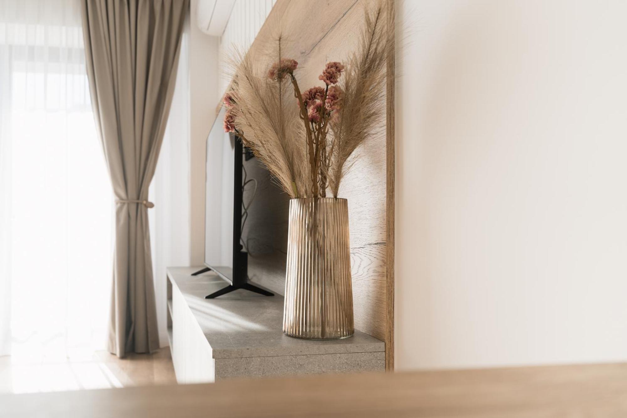 Flow Apartment 1 Bedroom With Parking Cluj-Napoca Buitenkant foto