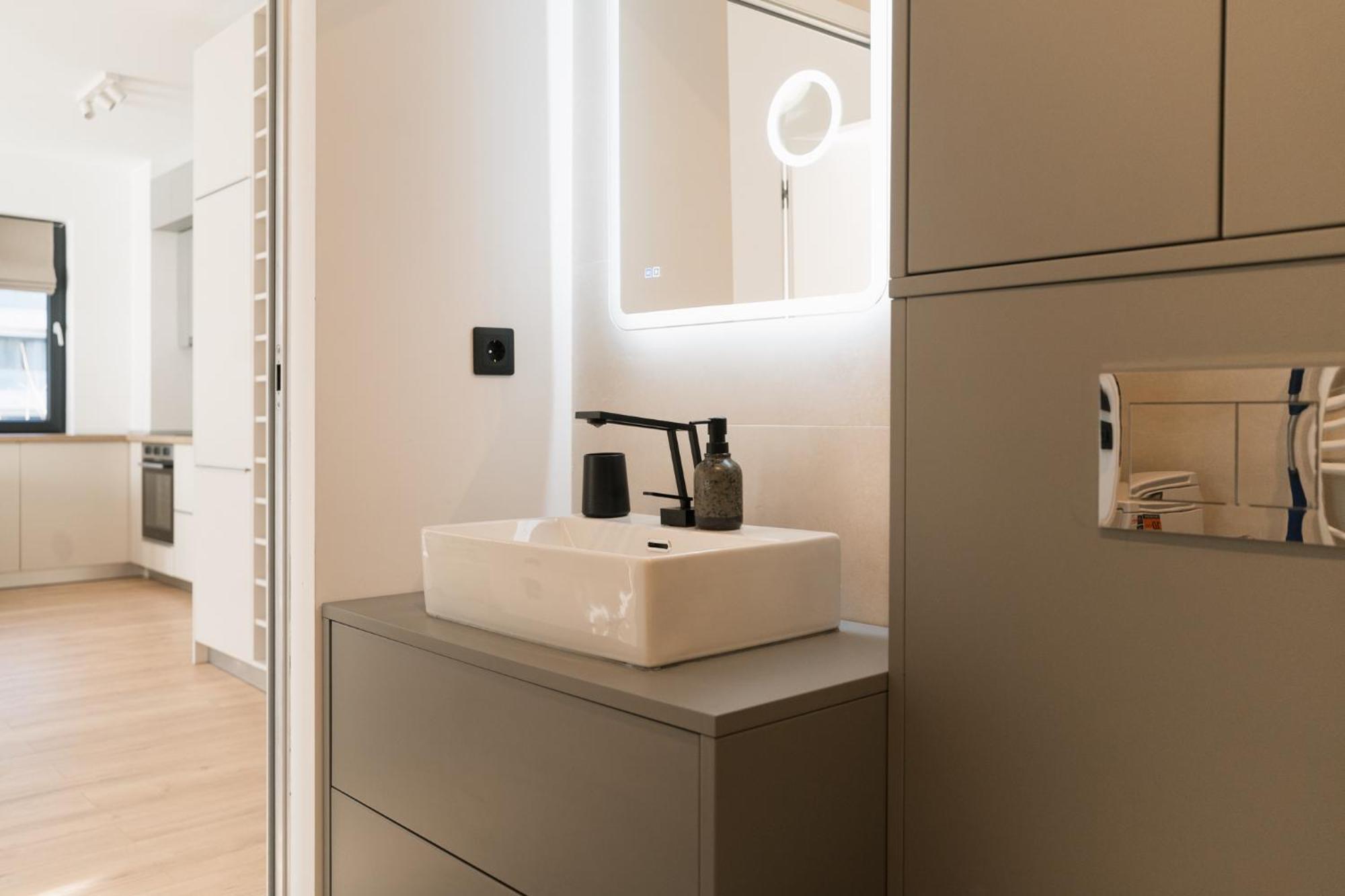 Flow Apartment 1 Bedroom With Parking Cluj-Napoca Buitenkant foto
