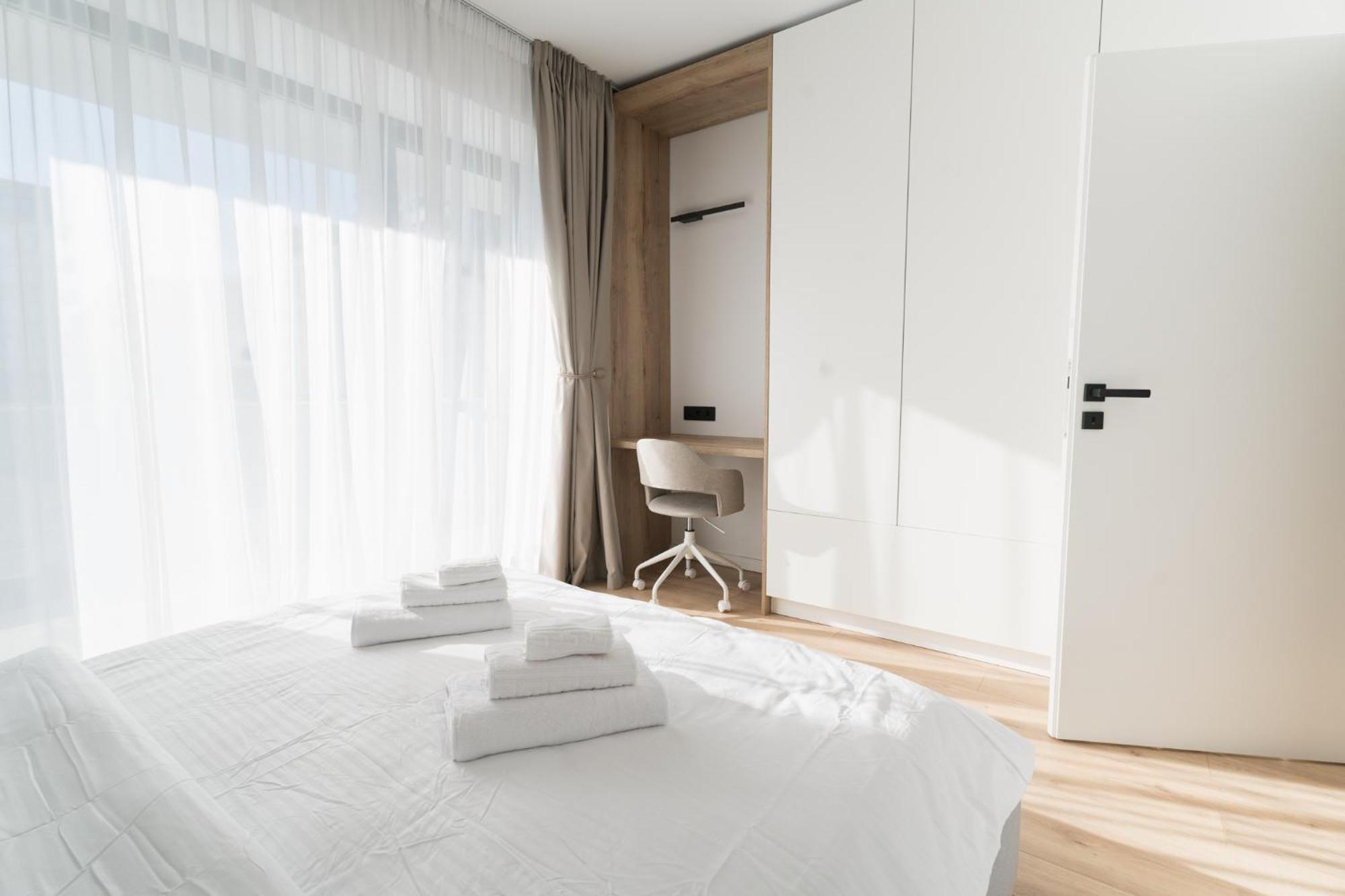 Flow Apartment 1 Bedroom With Parking Cluj-Napoca Buitenkant foto